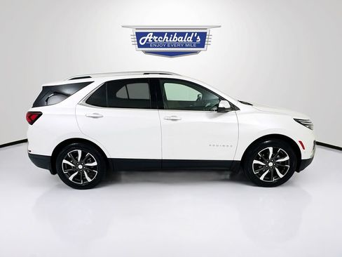 Used 2022 Chevrolet Equinox Premier AWD/4WD image 9