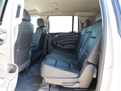 Used 2016 Chevrolet Suburban LT image 19