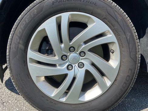 Used 2020 Land Rover Discovery Sport S R-Dynamic AWD/4WD image 9