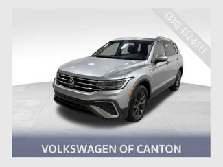 Certified 2022 Volkswagen Tiguan SE w/ Panoramic Sunroof Package AWD/4WD video 1
