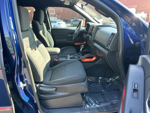 Used 2022 Nissan Frontier Pro-X w/ Technology Package image 14