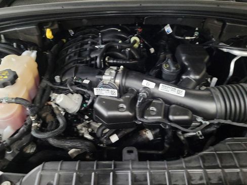 Used 2023 Jeep Grand Cherokee Limited w/ Luxury Tech Group II image 30