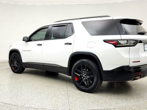 Used 2021 Chevrolet Traverse Premier w/ Redline Edition AWD/4WD image 7