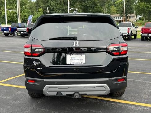 Used 2024 Honda Pilot EX-L image 4
