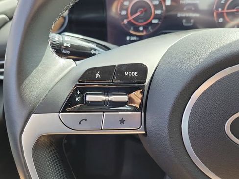 Certified 2025 Hyundai Elantra SEL w/ Cargo Package image 5