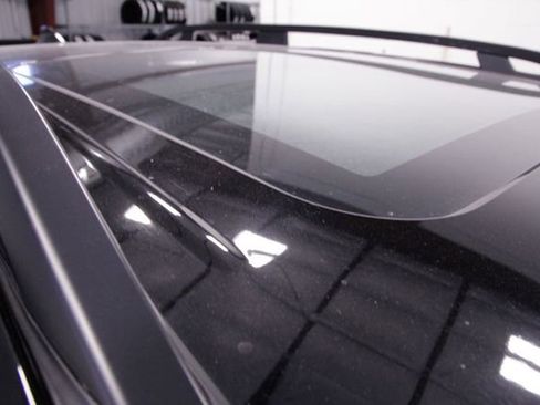 Used 2023 Subaru Forester Premium image 18