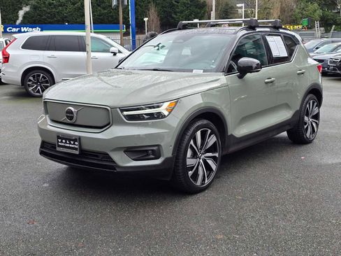 Certified 2022 Volvo XC40 P8 Recharge Ultimate image 8