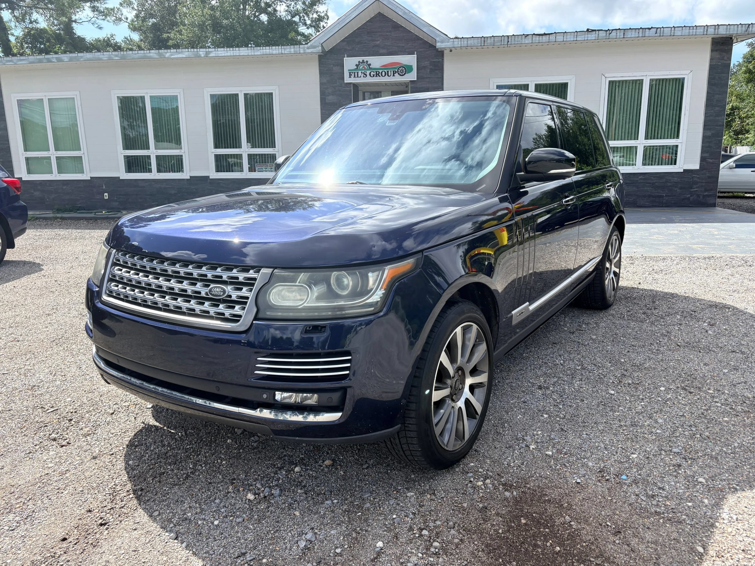 Used 2015 Land Rover Range Rover Long Wheelbase Autobiography AWD/4WD image 1