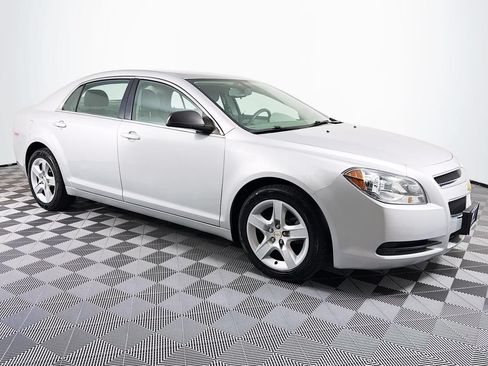 Used 2012 Chevrolet Malibu LS FWD image 28