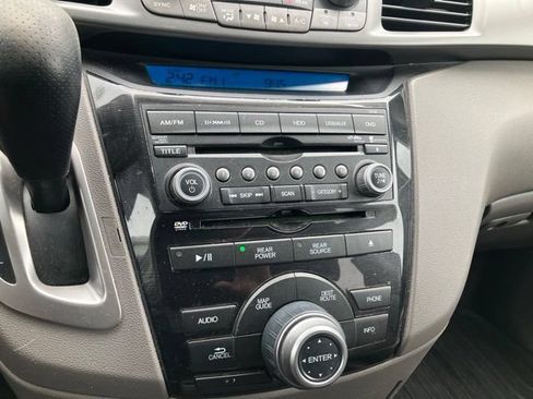 Used 2013 Honda Odyssey Touring Elite image 16