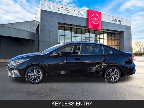 Used 2024 Kia Forte LXS image 5