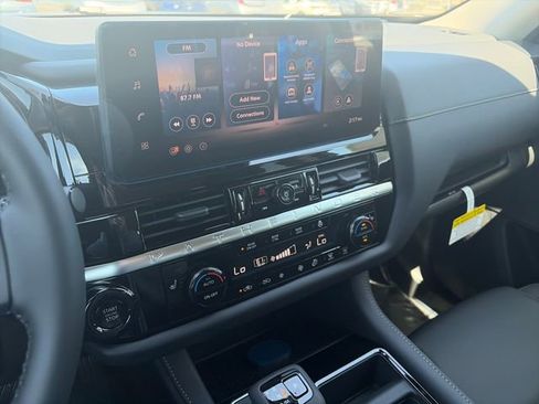 New 2026 Nissan Pathfinder SL AWD/4WD image 20