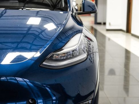 Used 2021 Tesla Model Y Long Range AWD/4WD image 52