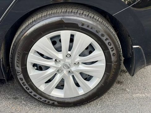 Used 2024 Nissan Sentra S image 30