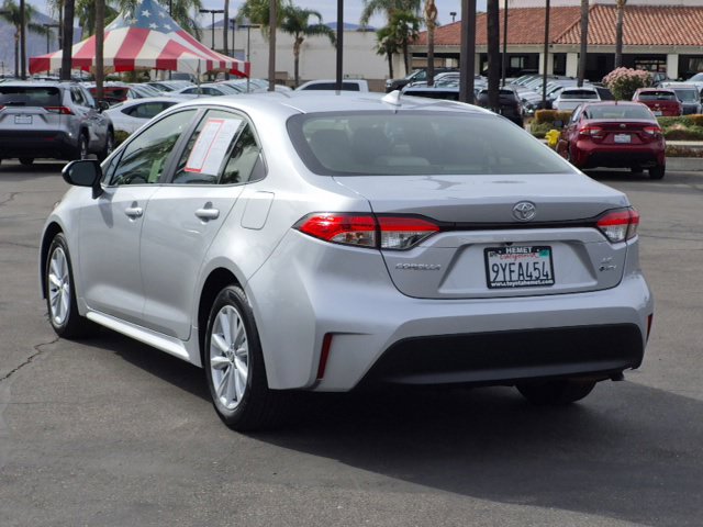 Used 2026 Toyota Corolla LE w/ LE Premium Package FWD image 8