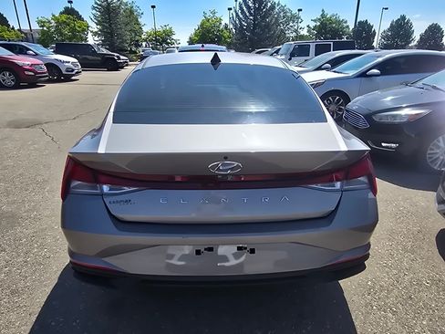 Used 2023 Hyundai Elantra SEL w/ Convenience Package FWD image 14
