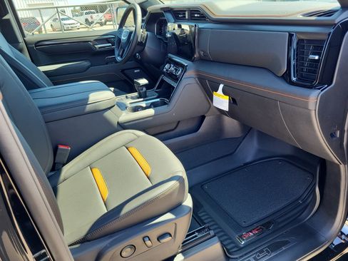 New 2026 GMC Sierra 1500 AT4 AWD/4WD image 8