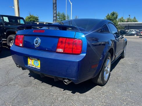 Used 2008 Ford Mustang GT Premium RWD image 3