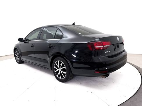 Used 2017 Volkswagen Jetta SE FWD image 13