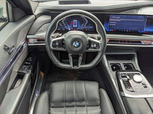Used 2025 BMW 740i 740i image 15