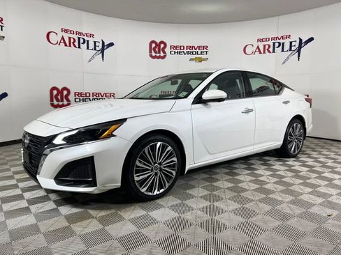 Used 2023 Nissan Altima 2.5 SL AWD/4WD image 3