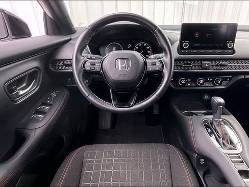 Certified 2025 Honda HR-V Sport image 5