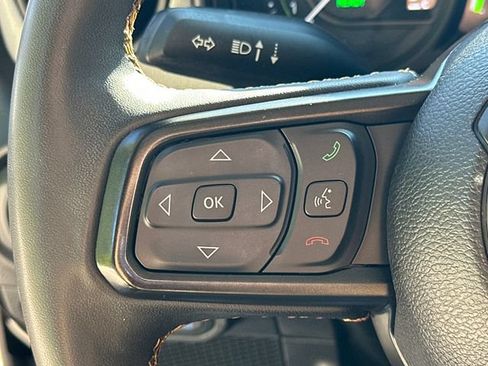 Used 2024 Jeep Wrangler Unlimited w/ Convenience Group AWD/4WD image 27