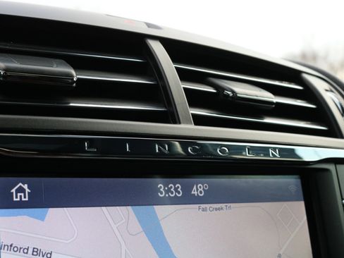 Used 2020 Lincoln Continental Reserve image 37