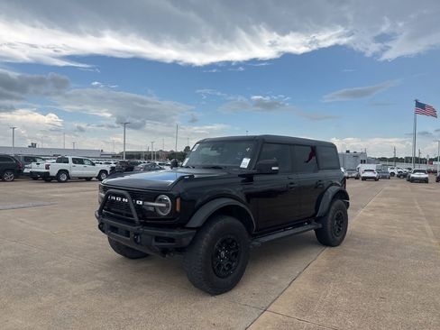 Used 2022 Ford Bronco Wildtrak AWD/4WD image 9