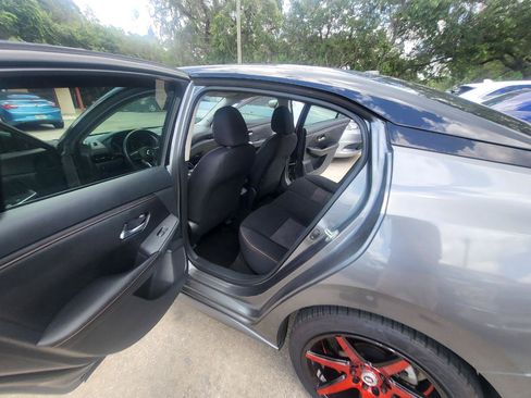 Used 2021 Nissan Sentra SR FWD image 55