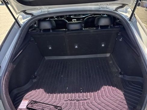 Used 2019 Kia Stinger GT1 RWD image 7