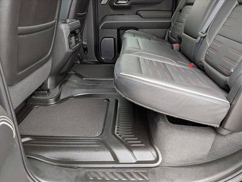 Used 2022 GMC Sierra 1500 AT4X image 19