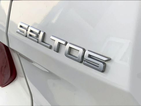 Used 2023 Kia Seltos EX AWD/4WD image 33