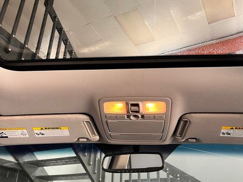 Used 2010 Hyundai Veracruz Limited image 19