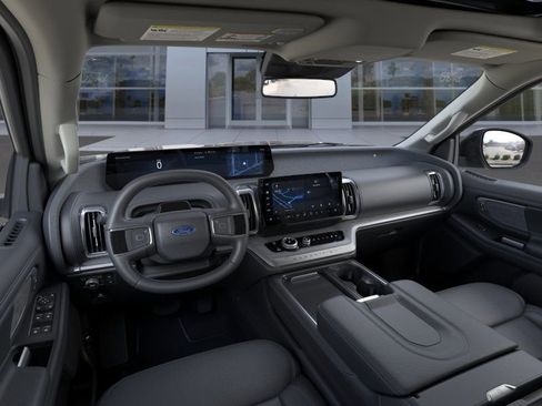 New 2026 Ford Expedition Platinum AWD/4WD image 9