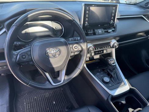 Used 2021 Toyota RAV4 XSE AWD/4WD image 7
