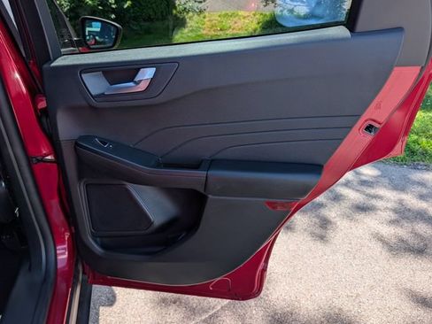 Used 2024 Ford Escape ST-Line w/ Tech Pack #1 AWD/4WD image 41