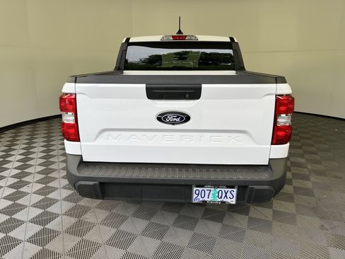 Used 2025 Ford Maverick XL w/ Equipment Group 101A AWD/4WD image 4