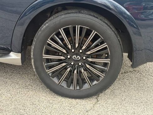 Used 2019 INFINITI QX80 Limited w/ All-Season Package AWD/4WD image 10