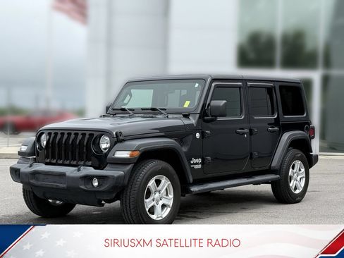 Used 2021 Jeep Wrangler Unlimited Sport AWD/4WD image 2