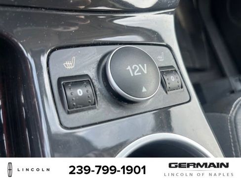 Used 2014 Ford Escape Titanium w/ Equipment Group 401A AWD/4WD image 16