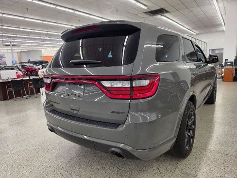 Used 2022 Dodge Durango SRT w/ Technology Group AWD/4WD image 5