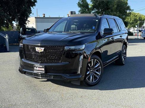 Used 2021 Cadillac Escalade Sport Platinum AWD/4WD image 3