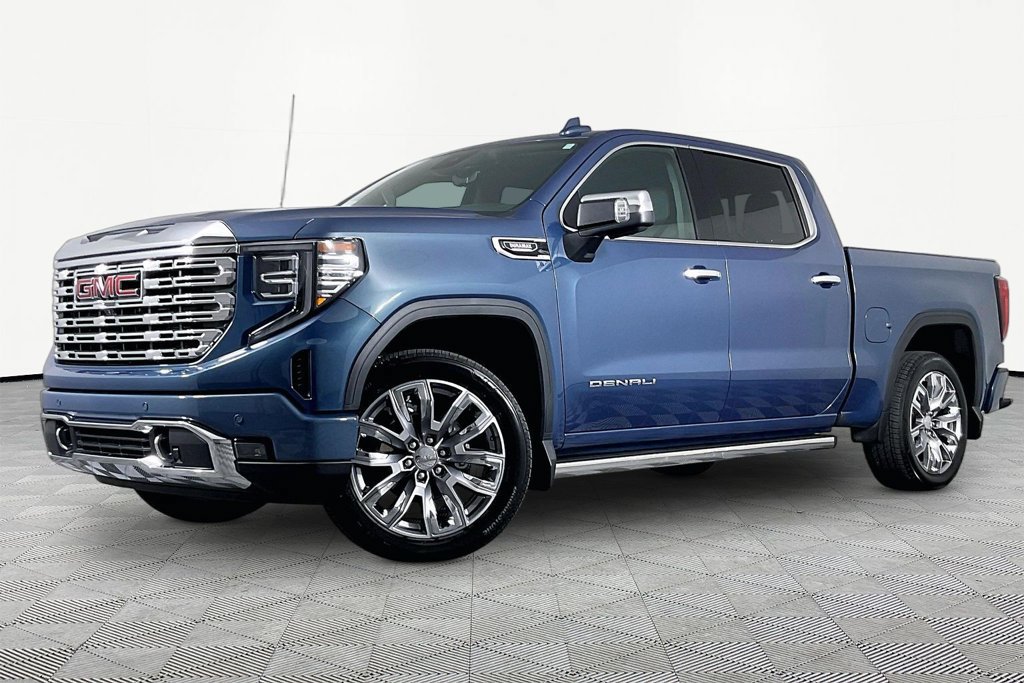 Used 2025 GMC Sierra 1500 Denali AWD/4WD image 1