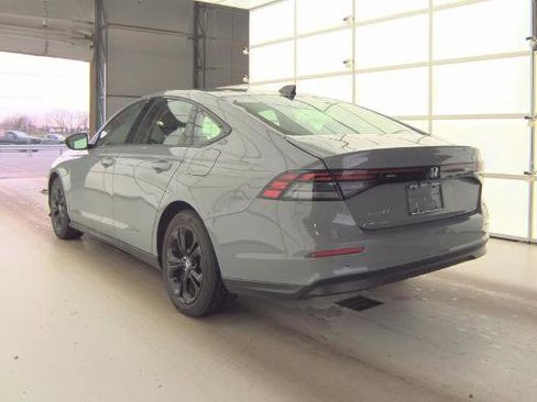 Used 2025 Honda Accord SE image 7