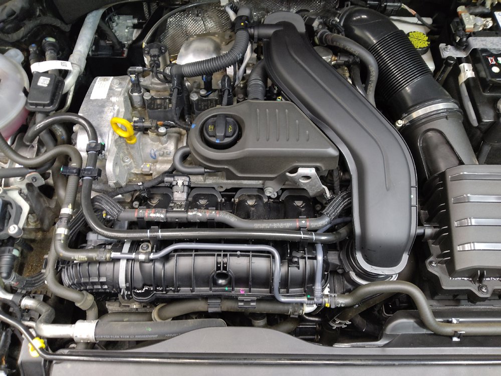 Used 2025 Volkswagen Jetta SE FWD image 30