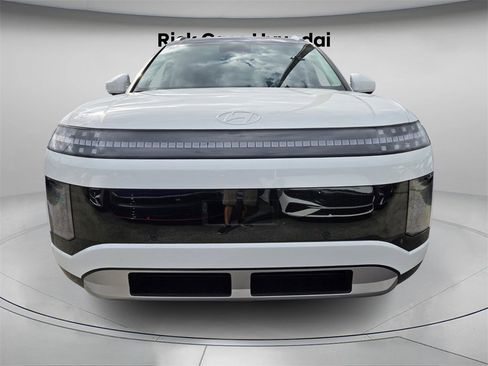 New 2026 Hyundai Ioniq 9 Limited image 3