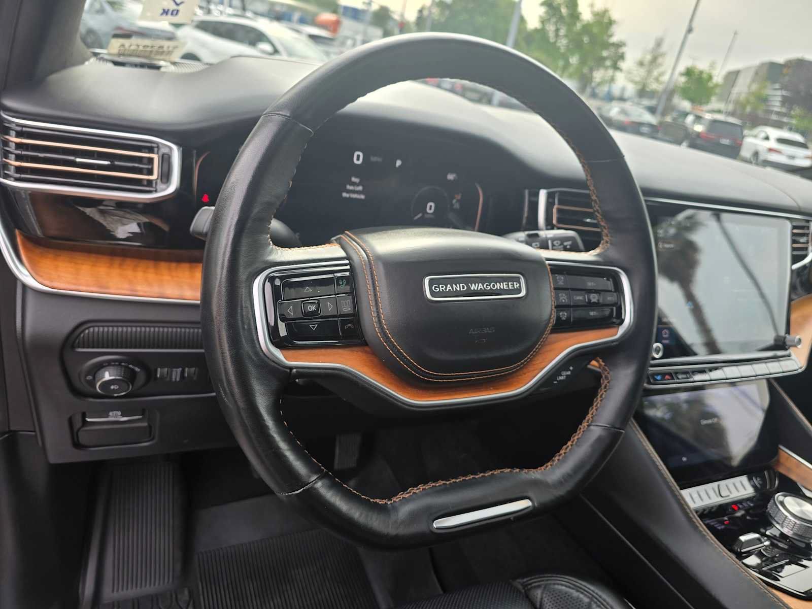 Used 2024 Jeep Grand Wagoneer L Series III AWD/4WD image 30