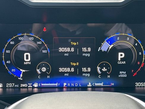 Used 2026 Chevrolet Colorado Trail Boss AWD/4WD image 33