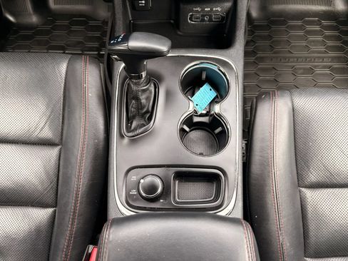 Used 2018 Dodge Durango R/T w/ Blacktop Package AWD/4WD image 23